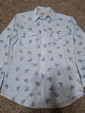 WESTERN FASHIONS  Men’s Light Blue Floral Snap-Front Shirt. Vintage.